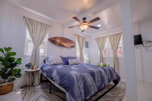 1 chambre, coffres-forts dans les chambres, fer et planche à repasser