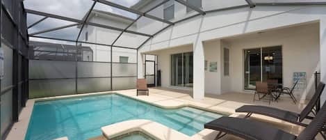 Piscine extérieure, piscine chauffée