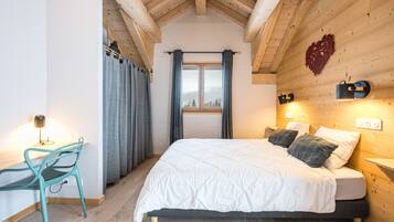 4 chambres, fer et planche à repasser, Wi-Fi, draps fournis