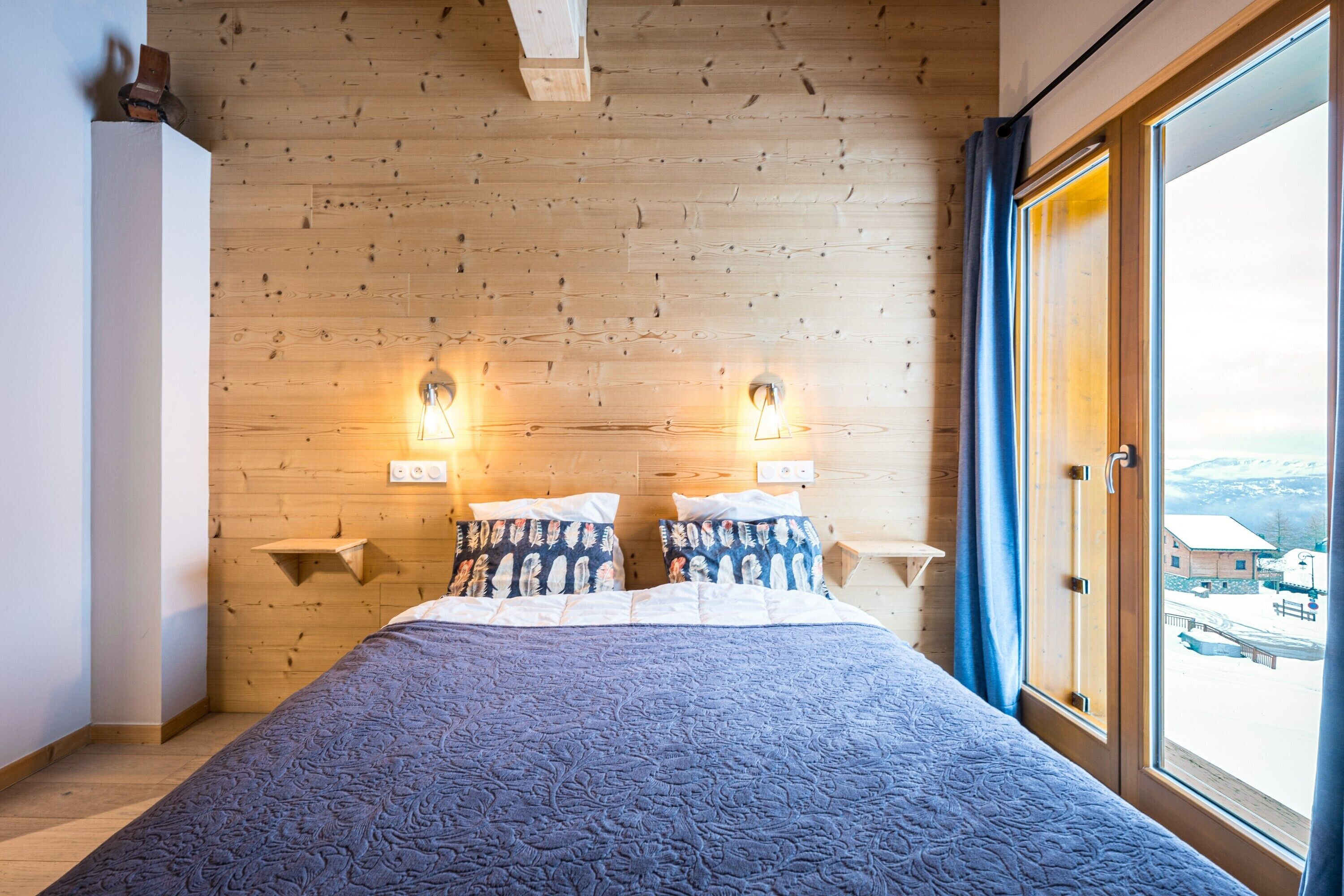 4 camere, una scrivania, ferro/asse da stiro, Wi-Fi