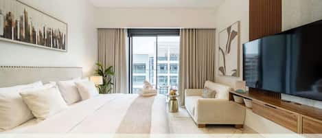 Iron/ironing board, travel crib, WiFi, bed sheets