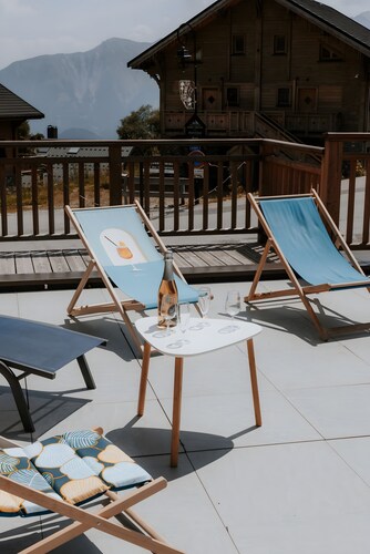 Chalet 'Salt Lake' with Mountain View, Private Terrace and Wi-Fi