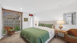 5 Schlafzimmer, Bügeleisen/Bügelbrett, WLAN, Bettwäsche