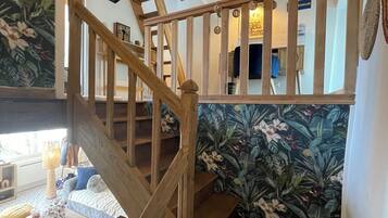 2 habitaciones, escritorio, wifi gratis y ropa de cama