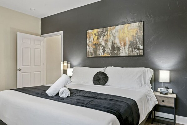 2 bedrooms, desk, iron/ironing board, travel crib