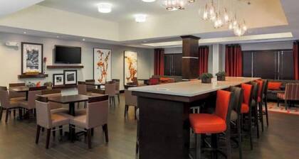 Hot Pick! 2 Double Bed w/Breakfast, Pool&Gym