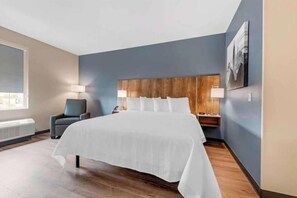 1 bedroom, internet, bed sheets - Pueblo Stylish King Studio + Free Breakfast & Gym (Pueblo)