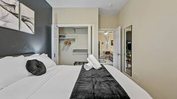 3 bedrooms, desk, iron/ironing board, travel crib