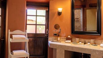 Free toiletries, towels, soap, shampoo