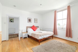 3 bedrooms, iron/ironing board, WiFi, bed sheets - Spacious apartment in London (London)