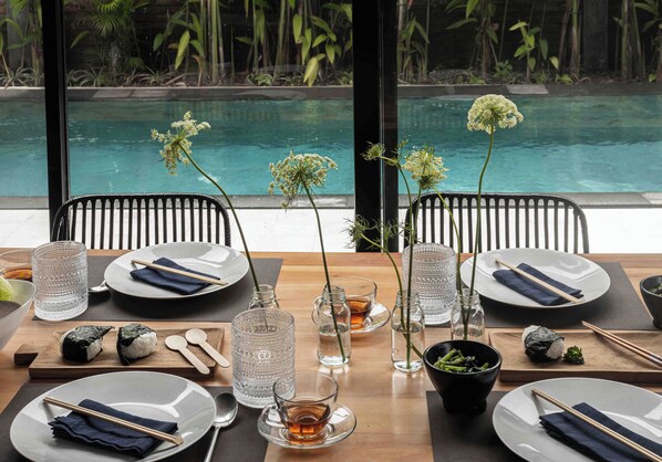 Outdoor dining