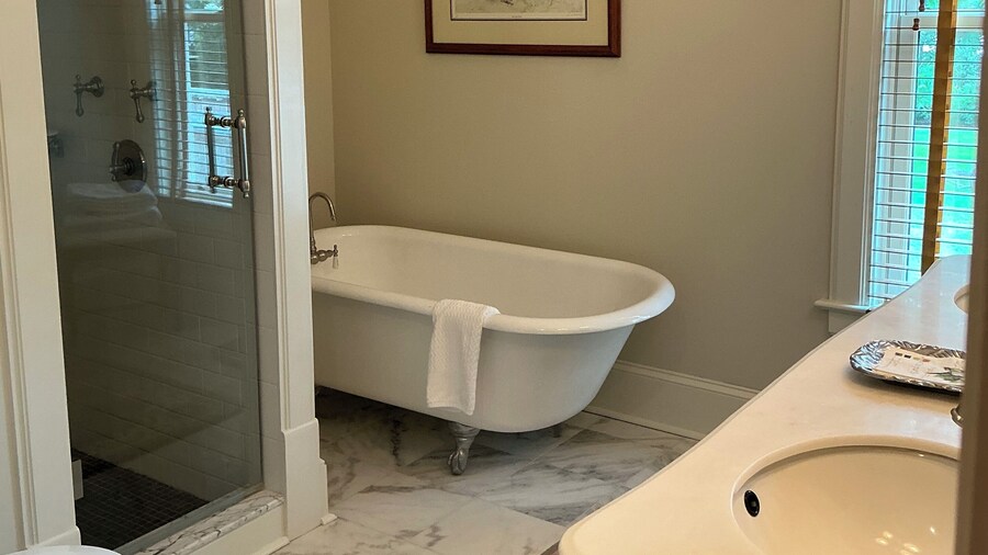 Magnolia House Bed & Breakfast