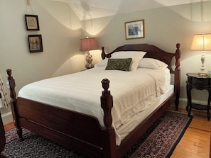 Roe Suite | Iron/ironing board, free WiFi