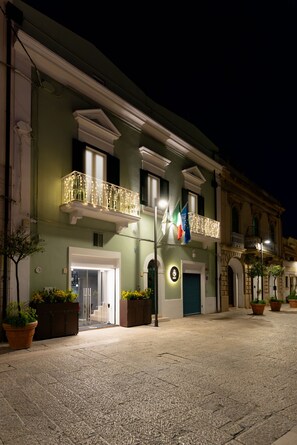 Front of property - CA' DO' GUEST HOUSE (Matera)