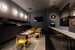 Desayuno buffet incluido todos los días
