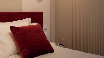 Romantisches Doppel- und Zweibettzimmer