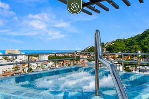 Outdoor spa tub - Brand New Condo - Rooftop Pool - Oceanview (Puerto Vallarta)