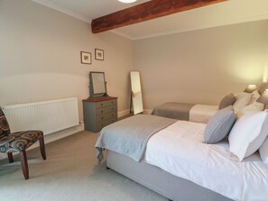 3 عدّة غرف نوم وبديكورات فريدة لكل غرفة وطراز فريد لكل وحدة