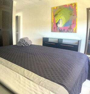 3 bedrooms, iron/ironing board, WiFi, bed sheets - D6 Downtown Cancun 3 bed apartment with washer machine (Cancún)