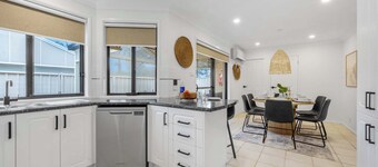 Beach Holiday Villa Jervis Bay