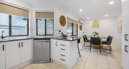 Beach Holiday Villa Jervis Bay