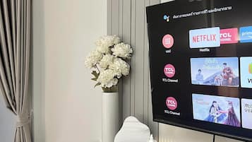 Basic Single Room, Patio | Free WiFi