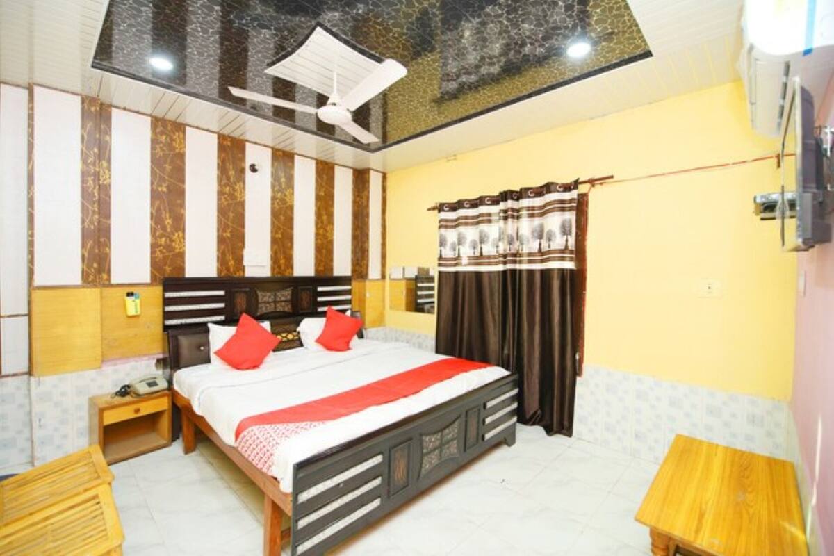 Deluxe Double Room, City View | Free WiFi, bed sheets