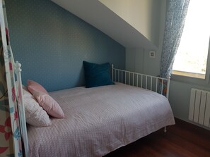 3 bedrooms, Internet