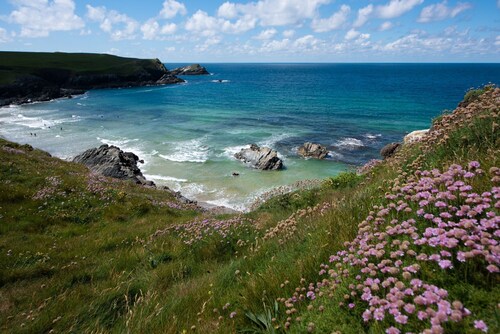 Short walk to the Beach - Free Wifi & Parking