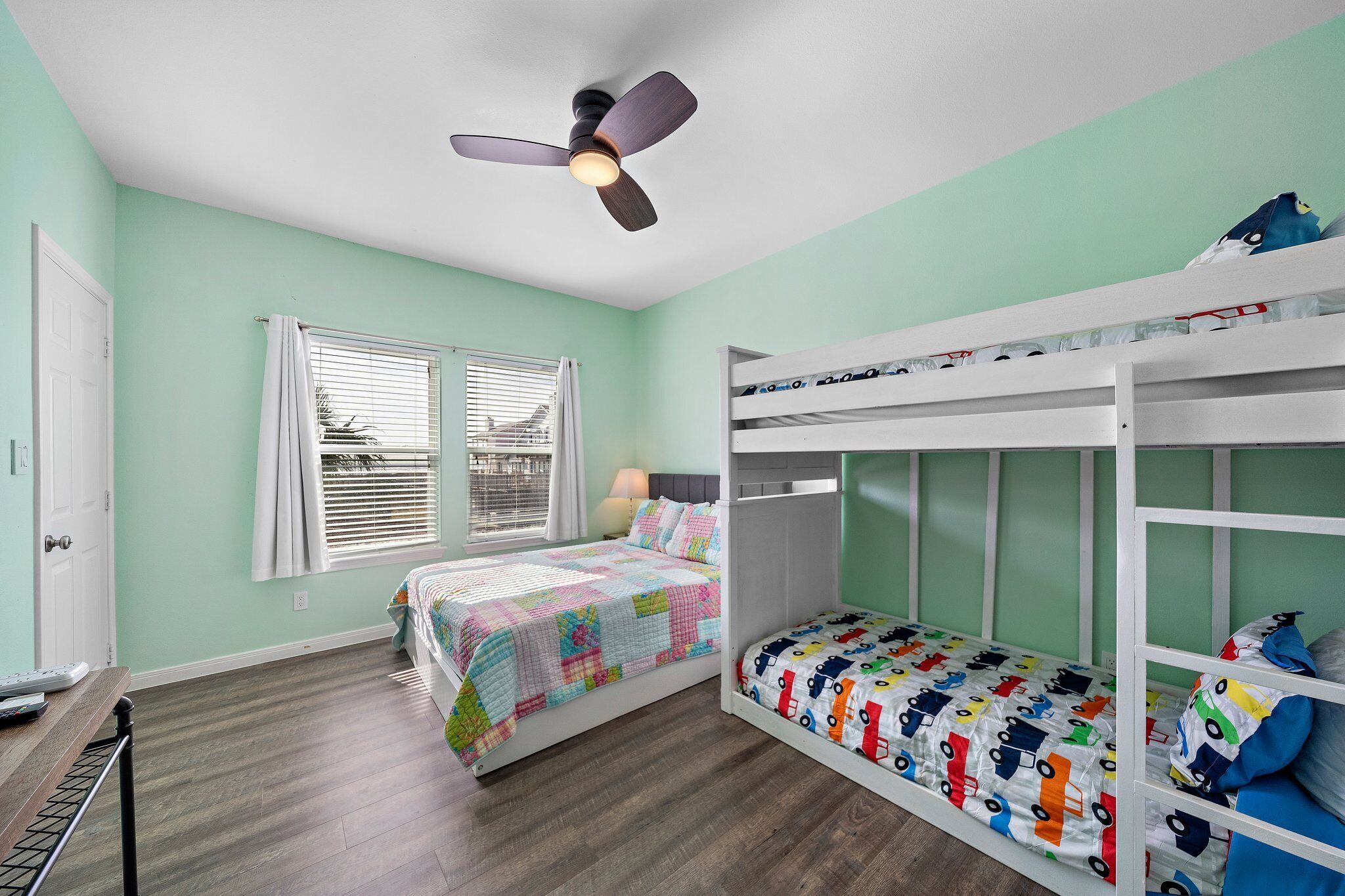 Casa (4 Bedrooms) | Servicio de la propiedad