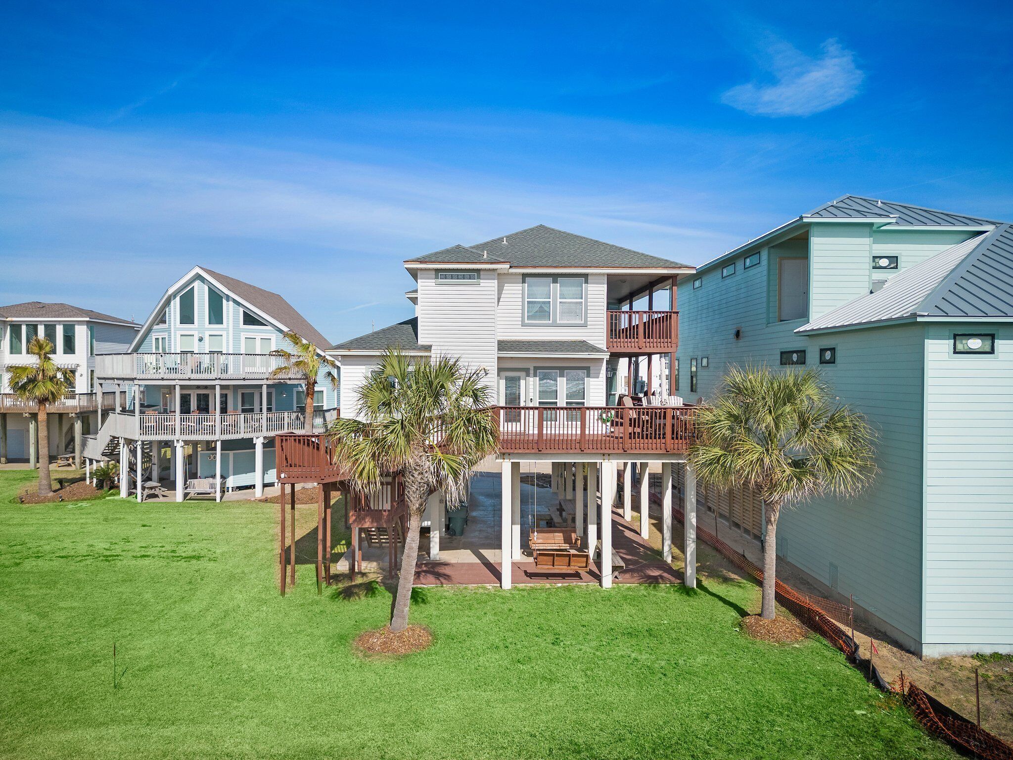 House (4 Bedrooms) | Front of property