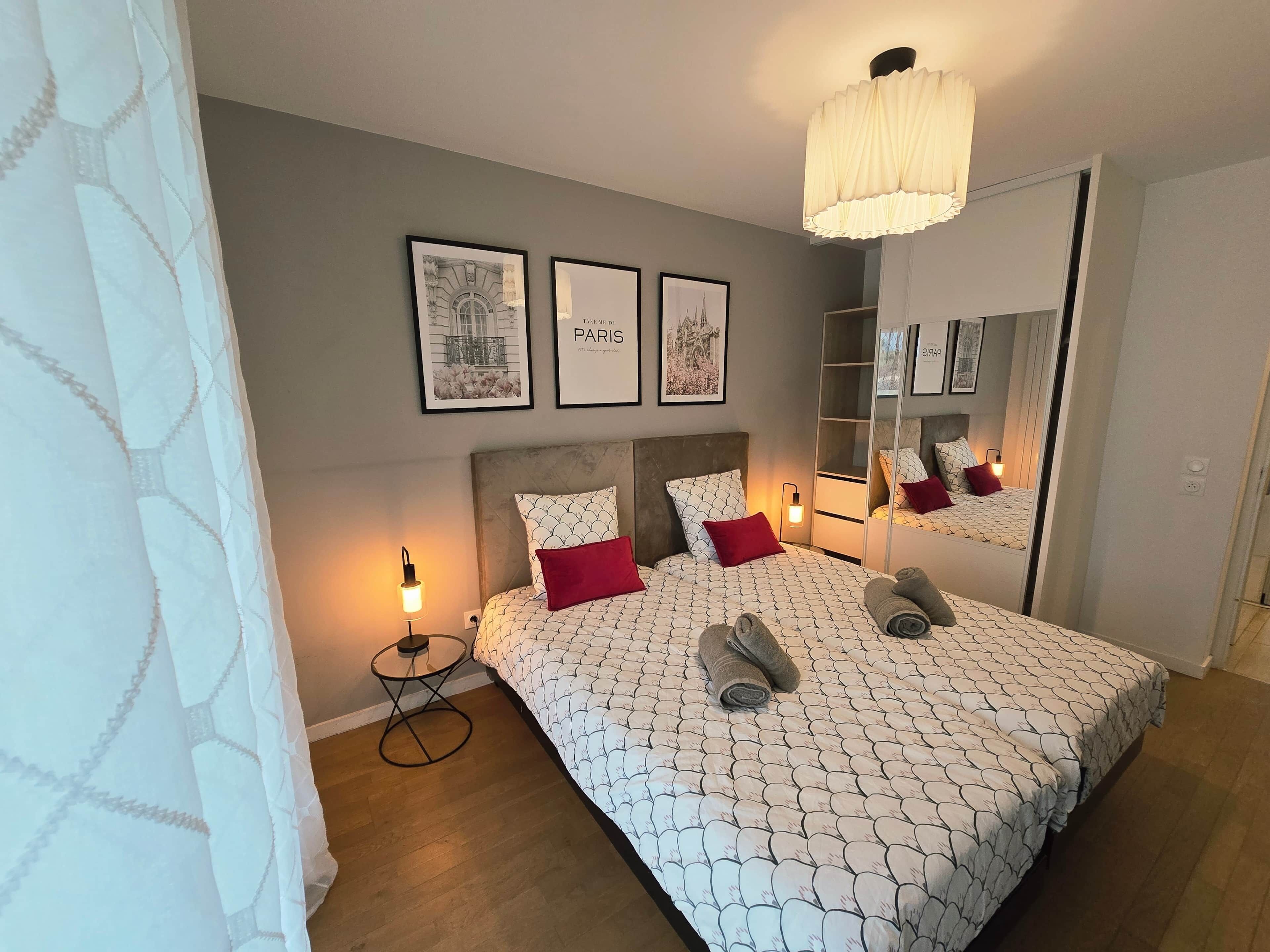 2 chambres, fer et planche à repasser, Wi-Fi gratuit, draps fournis