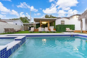 Outdoor pool, a heated pool