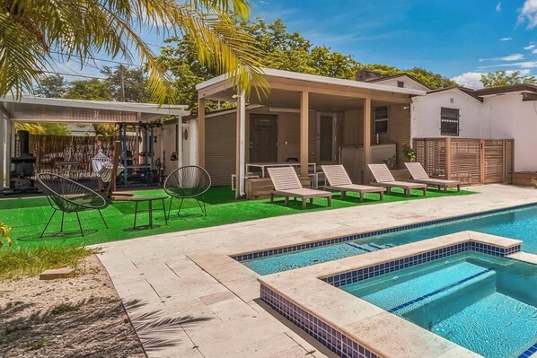 Outdoor pool, a heated pool