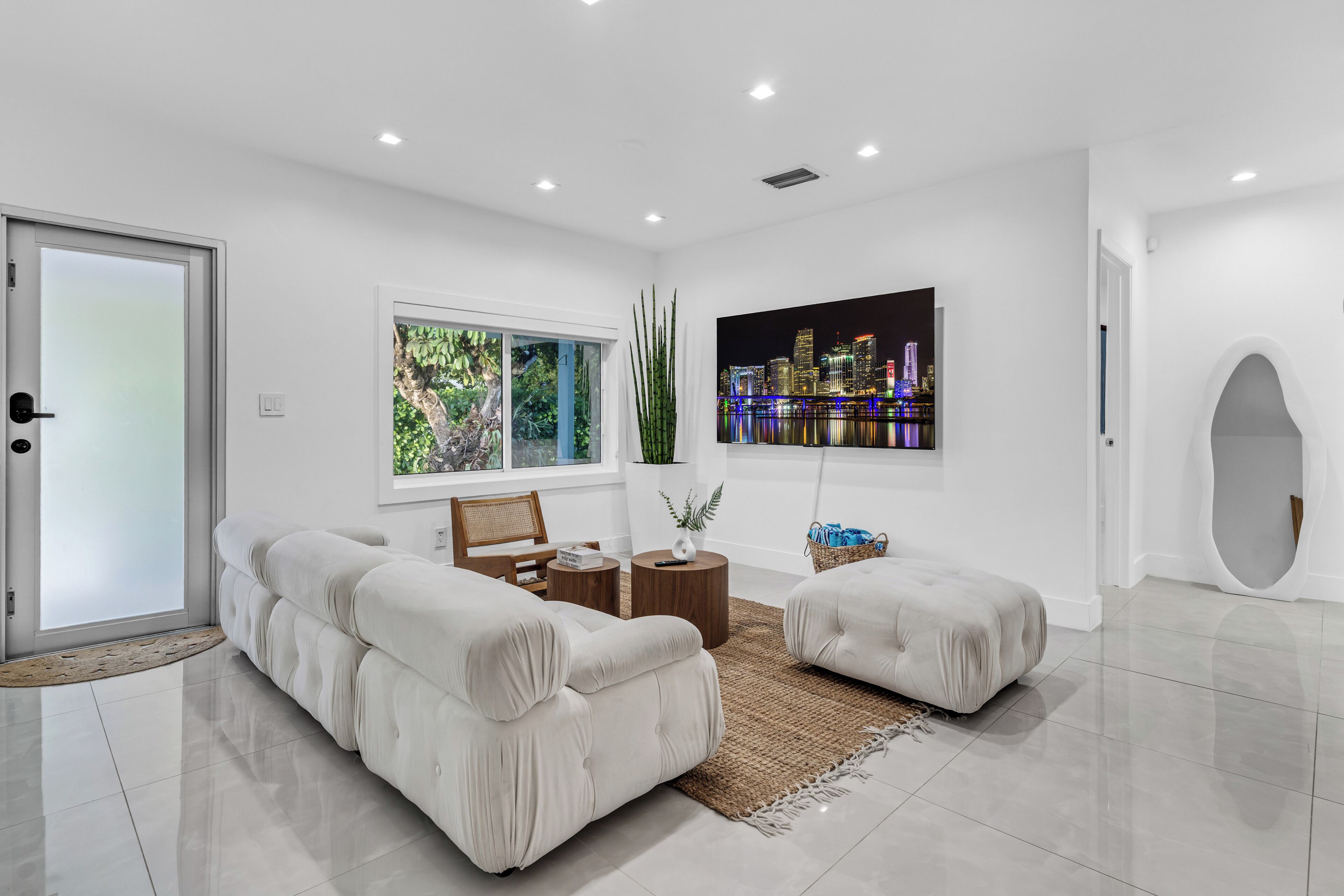 Luxurious Pool House Meets Tulum At "Casa Azul"  A Private Tropical Escape - Miami, FL