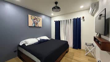 2 habitaciones, tabla de planchar con plancha, wifi y ropa de cama
