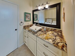 House (3 Bedrooms) | Property amenity