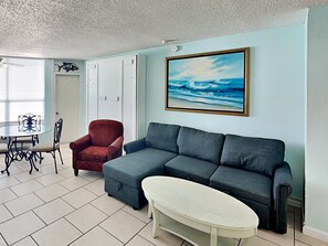 Condo (1 Bedroom) | Property amenity