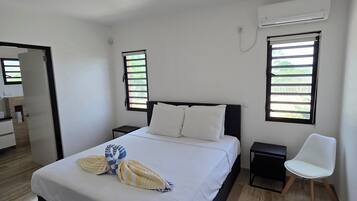 3 bedrooms, bed sheets