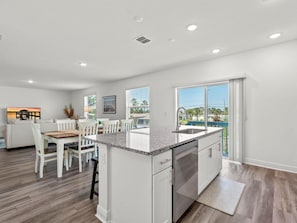 House (5 Bedrooms) | Property amenity