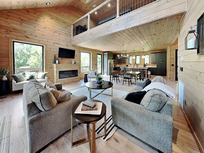 Studio (4 Bedrooms) | Property amenity