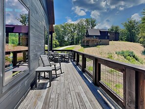 Studio (4 Bedrooms) | Property amenity