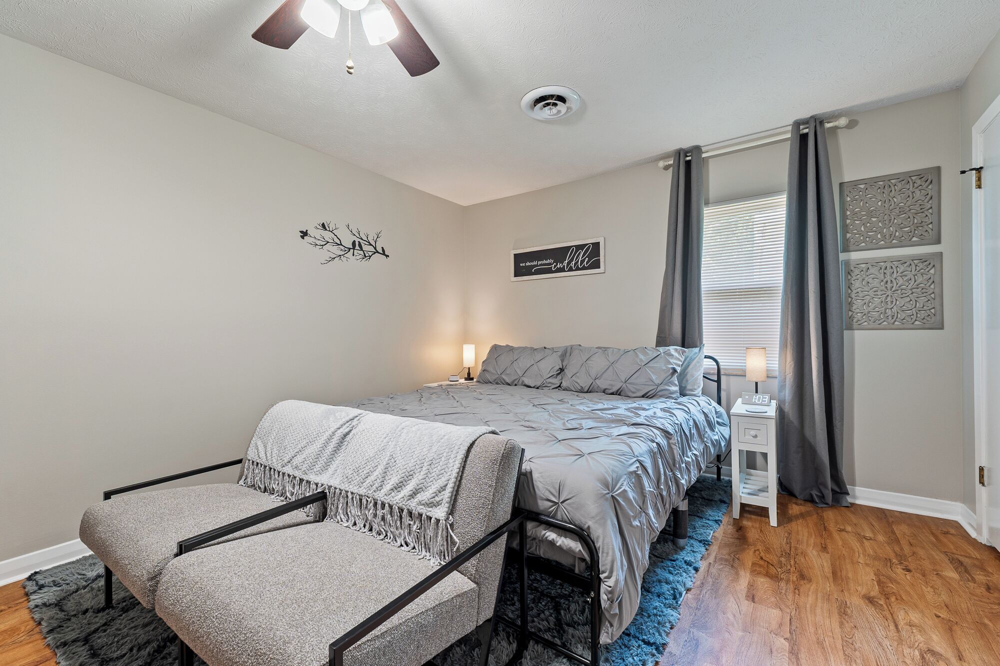 2 chambres, bureau, fer et planche à repasser, Wi-Fi gratuit