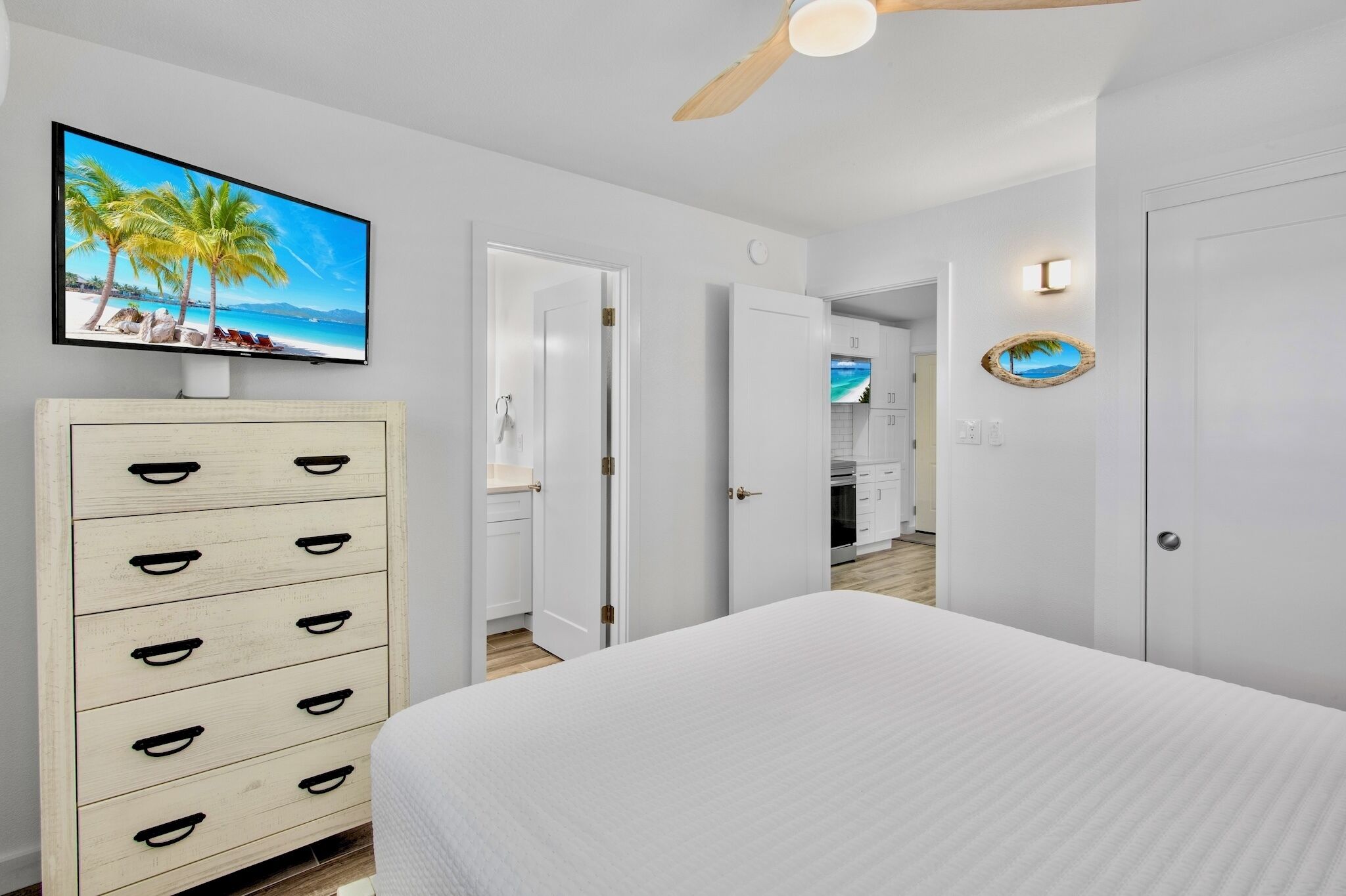 1 bedroom, iron/ironing board, internet, bed sheets