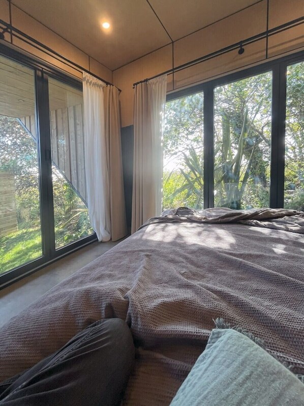 2 soverom, strykejern/-brett, reiseseng for barn og wi-fi (inkludert)