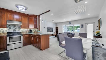House, Multiple Beds, Hot Tub, Garden View (Over the Waves) | Private kitchen | Fridge, microwave, oven, stovetop