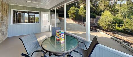 Studio (4 Bedrooms) | Property amenity