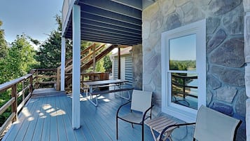 Studio (4 Bedrooms) | Property amenity