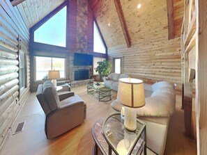 Studio (4 Bedrooms) | Property amenity - Tranquil Cove by Jackson Mountain Rentals (Sevierville)