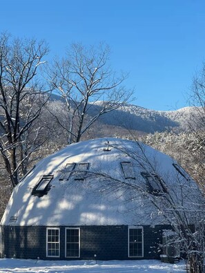 Exterior - The Moon House Dome: A Private Waterfront Escape to Fish, Canoe & Unwind (Acra)